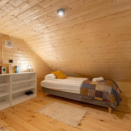Domek Pan Modrzew - Slow - Hamaki - Chill - Ogrodzony Teren Pet Friendly Zachelmie  Exterior foto